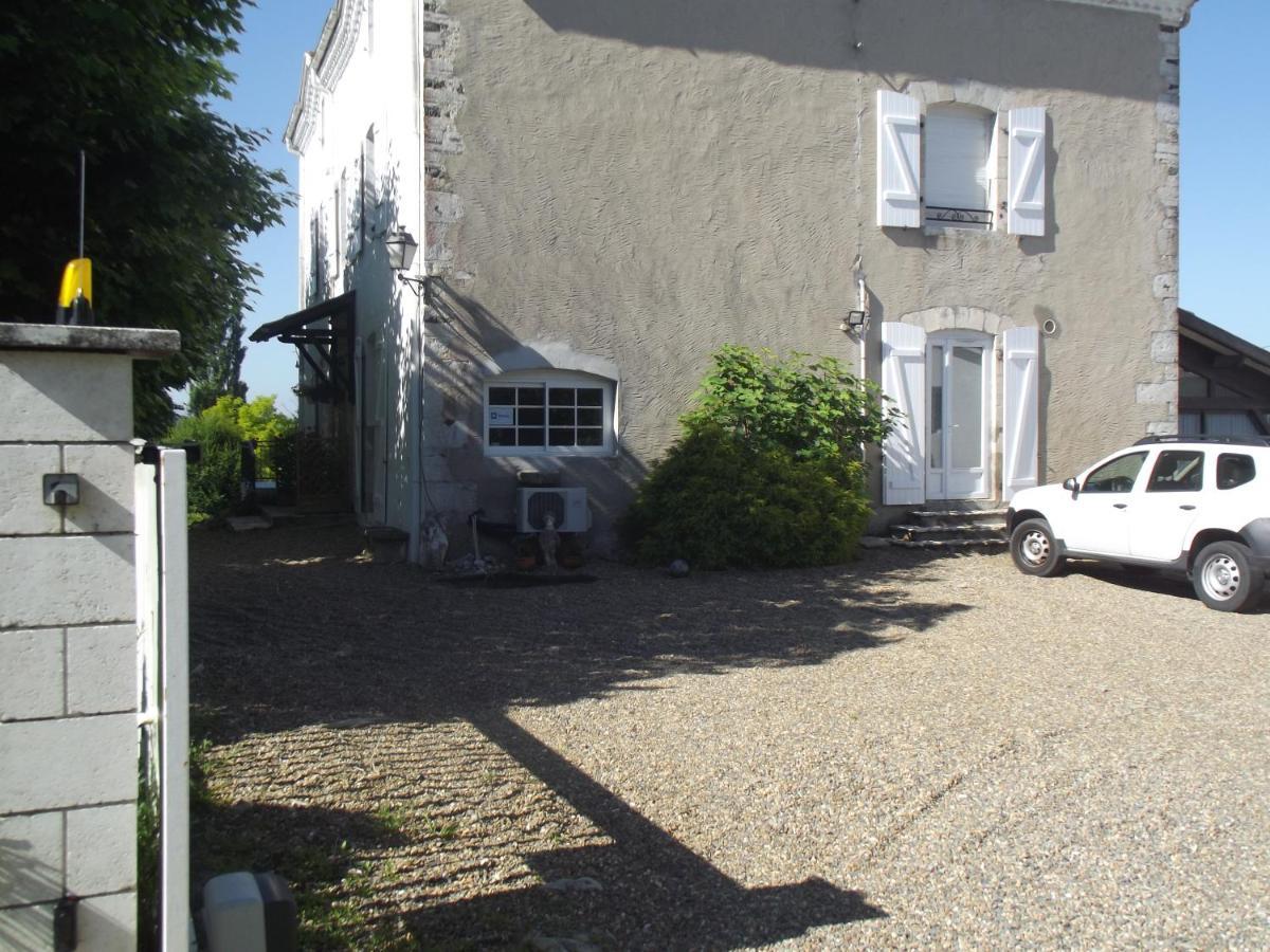 Domaine De Poumatan Bed and Breakfast Riviere-Saas-et-Gourby Buitenkant foto